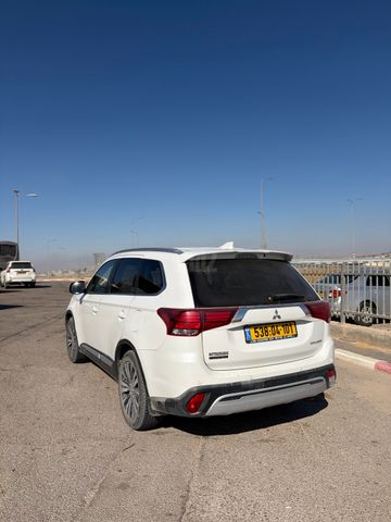 מודעת רכב מיצובישי אאוטלנדר