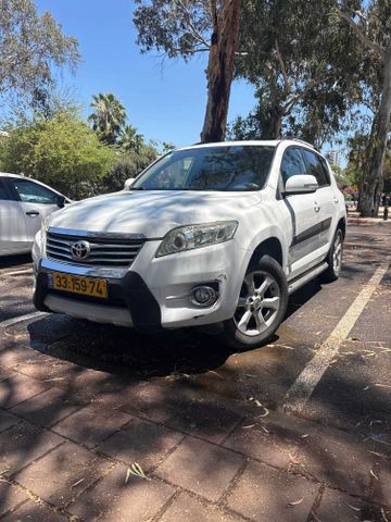 מודעת רכב טויוטה RAV4