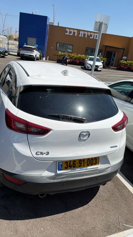 מודעת רכב מאזדה CX-3