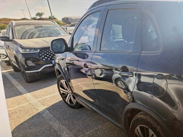 מודעת רכב מיצובישי ASX