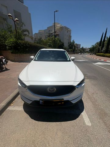 מודעת רכב מאזדה CX-5
