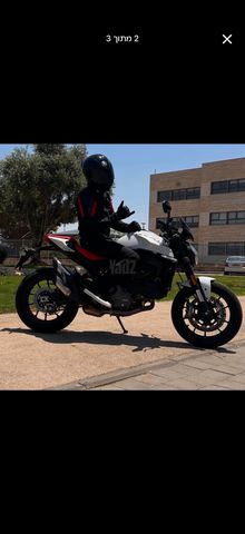 מודעת רכב דוקאטי מונסטר 937