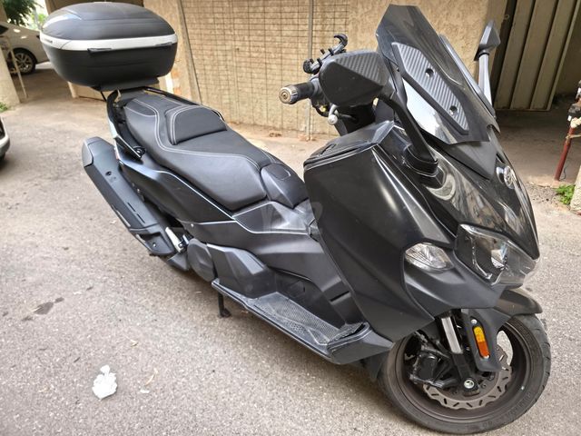 מודעת רכב סאן יאנג TL500