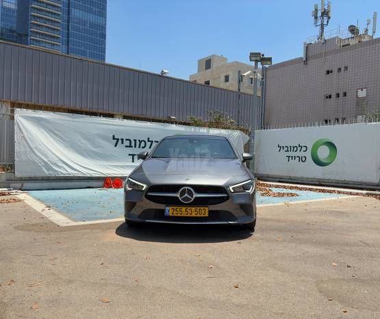מודעת רכב מרצדס-בנץ CLA