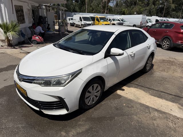 מודעת רכב טויוטה קורולה