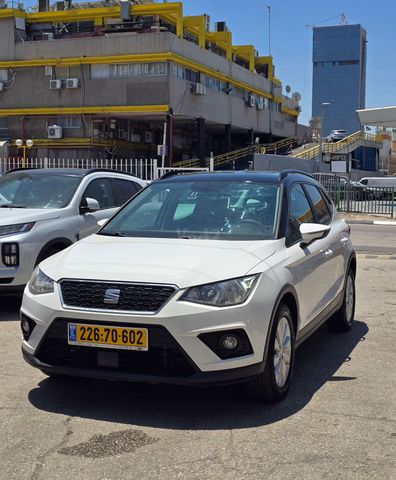 מודעת רכב סיאט ארונה