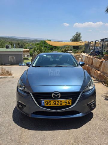 מודעת רכב מאזדה 3