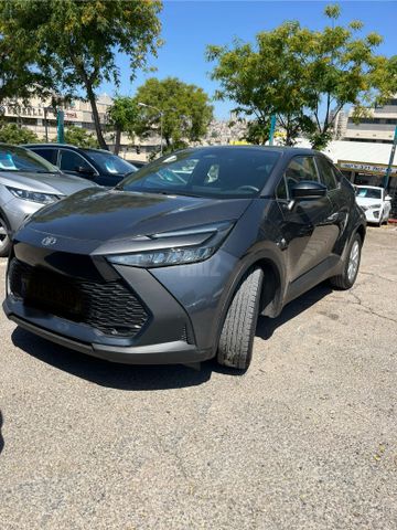מודעת רכב טויוטה C-HR