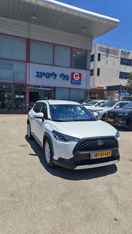 מודעת רכב טויוטה קורולה קרוס