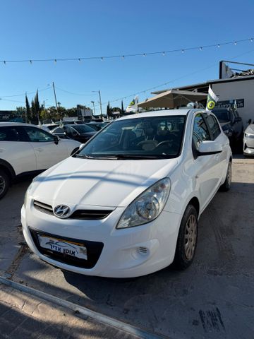 מודעת רכב יונדאי i20