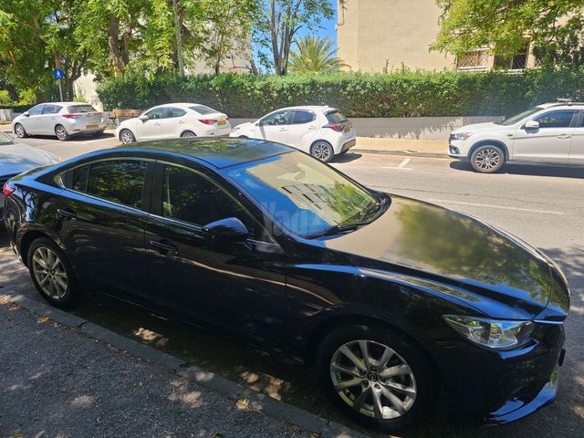 מודעת רכב מאזדה 6