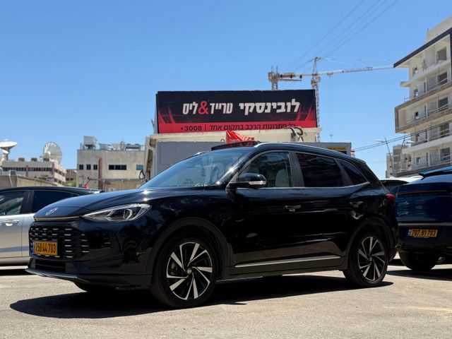 מודעת רכב אם ג'י ZS