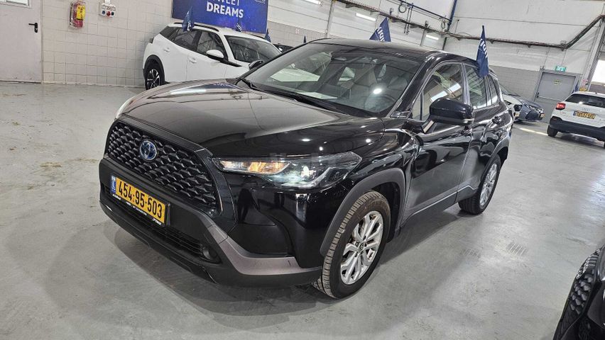 מודעת רכב טויוטה קורולה קרוס