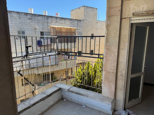 דירה למכירה בירושלים — 2
