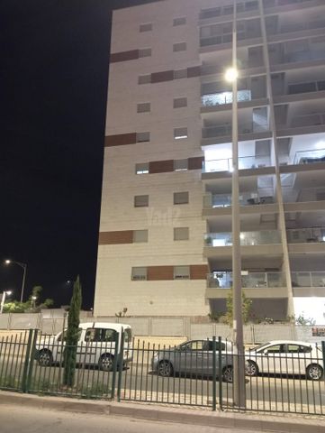 אריאל שרון 16
