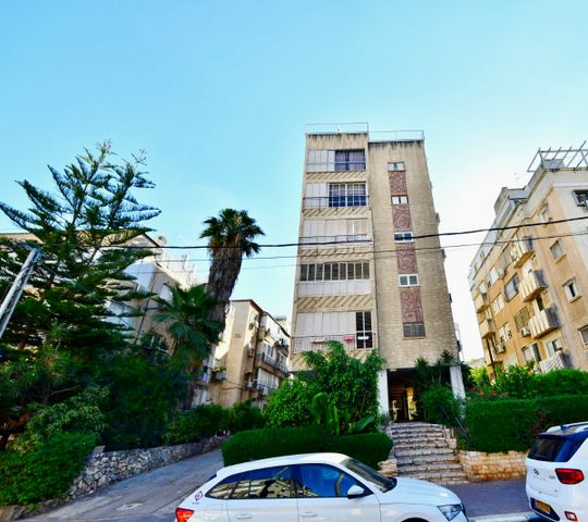 הרמן צבי שפירא 