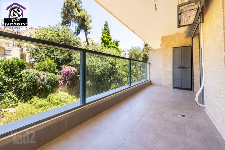 דירה למכירה בירושלים (תיווך) — 3