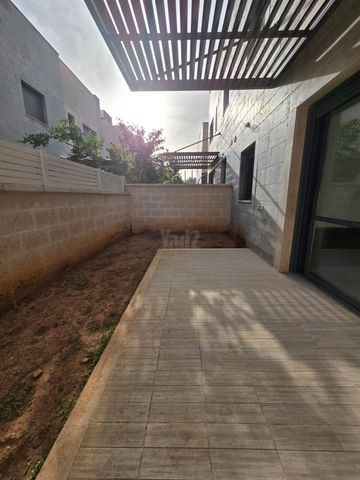 מודעת נכס, אור עקיבא