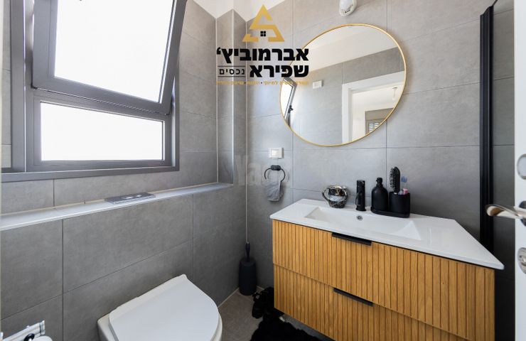 שניר 16