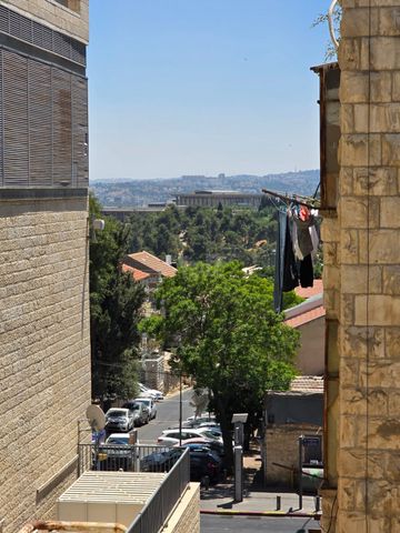 דירה למכירה בירושלים (תיווך) — 4
