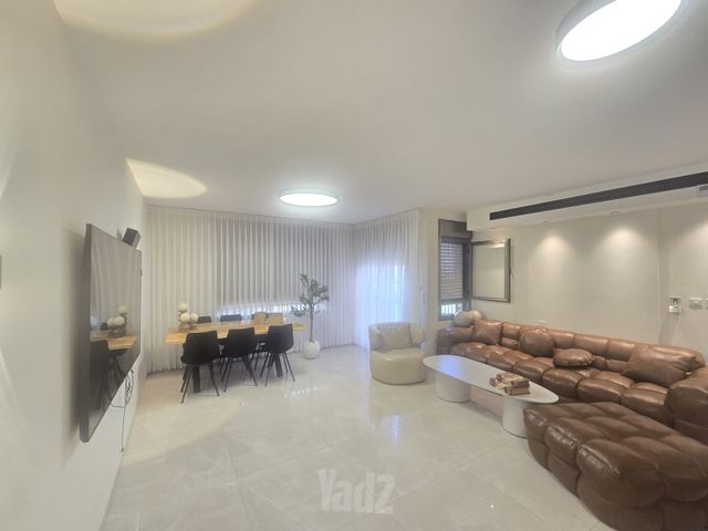 דירה למכירה בירושלים (תיווך) — 3