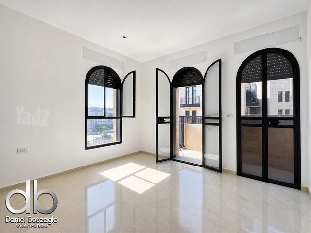 דירה להשכרה בירושלים (תיווך) — 4