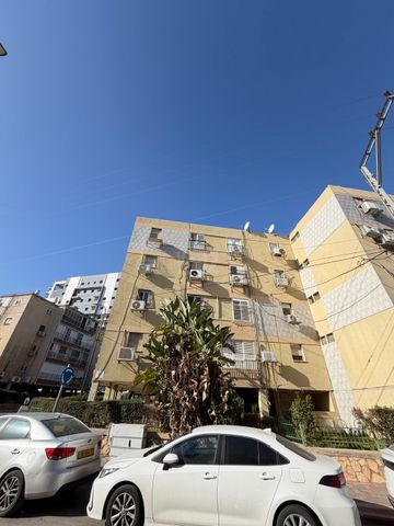 אסף שמחוני 