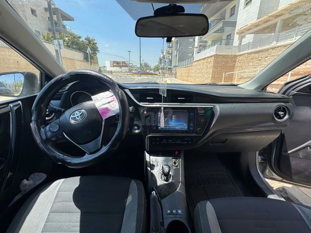 מודעת רכב טויוטה אוריס