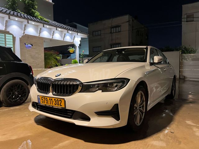 מודעת רכב ב מ וו סדרה 3