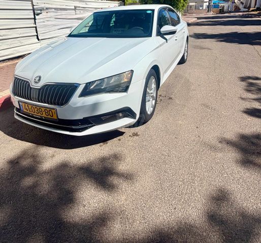 מודעת רכב סקודה סופרב