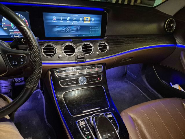 מודעת רכב מרצדס-בנץ E-class