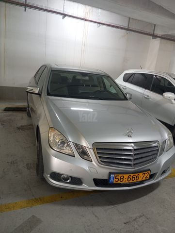 מודעת רכב מרצדס-בנץ E-class