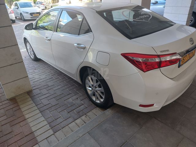 מודעת רכב טויוטה קורולה