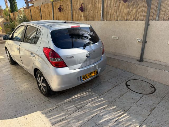 מודעת רכב יונדאי i20