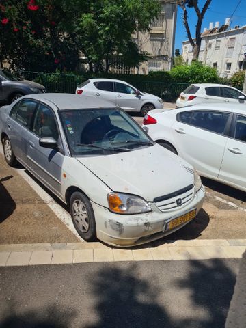 סיוויק LS אוט׳ סדאן 4 דל 1.6 (110 כ״ס)