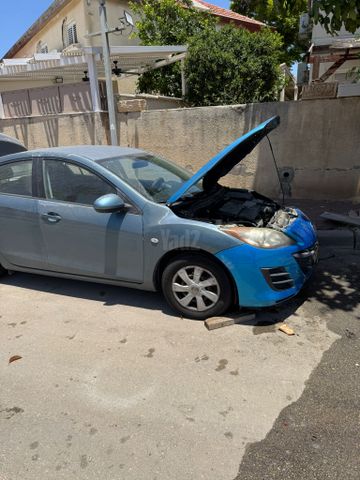 מודעת רכב מאזדה 3