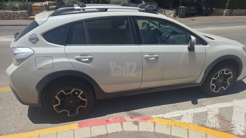 מודעת רכב סובארו XV