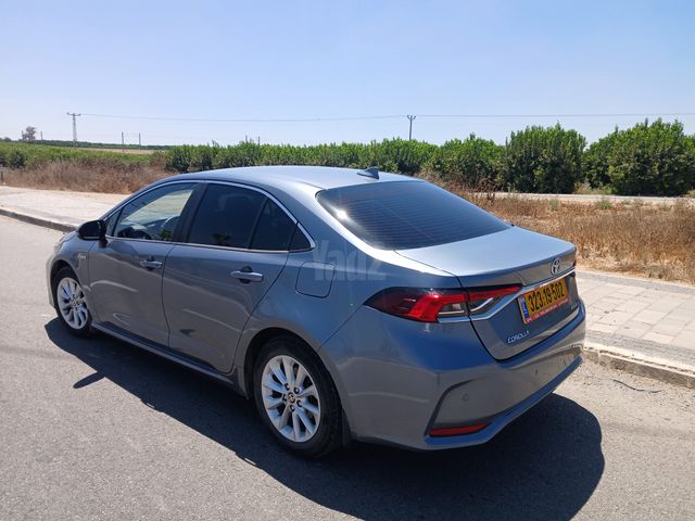 מודעת רכב טויוטה קורולה