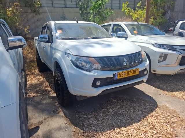 מודעת רכב מיצובישי טרייטון / L200