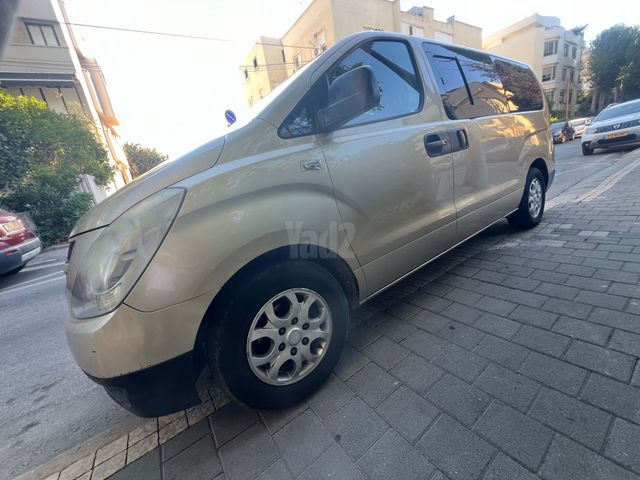מודעת רכב יונדאי H-1 / i800