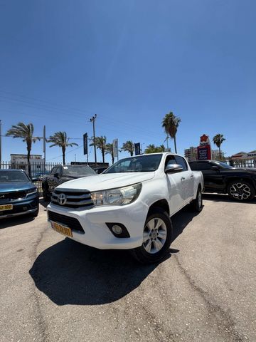 מודעת רכב טויוטה היילקס