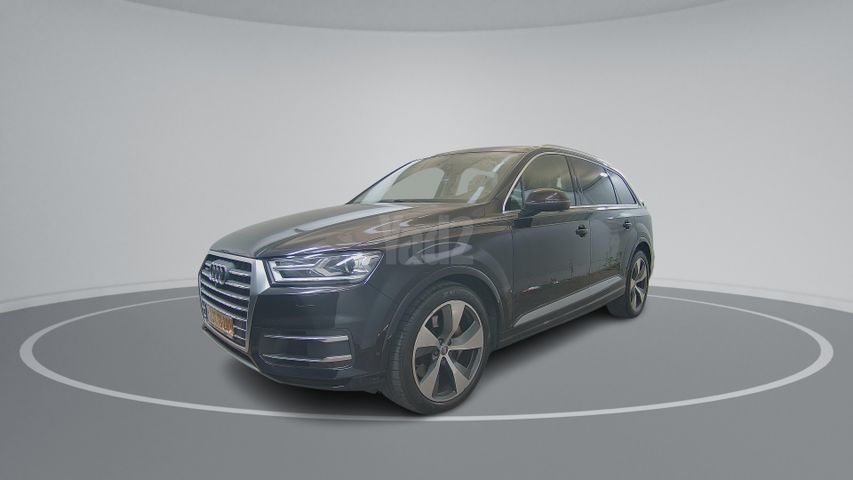 מודעת רכב אאודי Q7