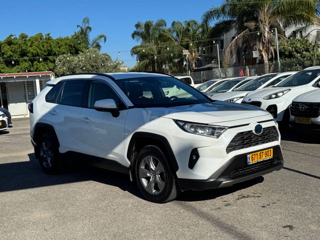 מודעת רכב טויוטה RAV4