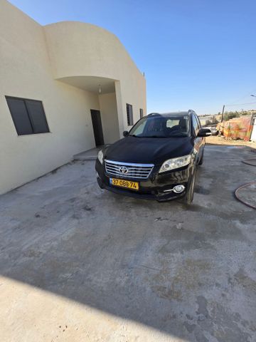 מודעת רכב טויוטה RAV4