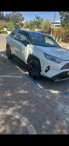 מודעת רכב טויוטה RAV4