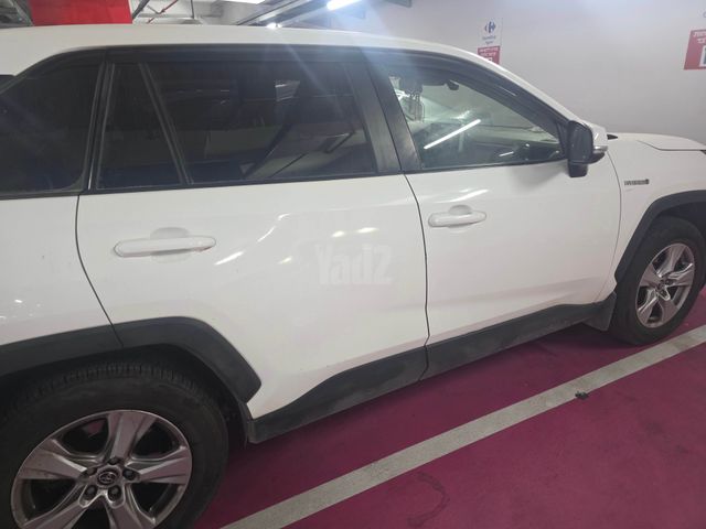 מודעת רכב טויוטה RAV4