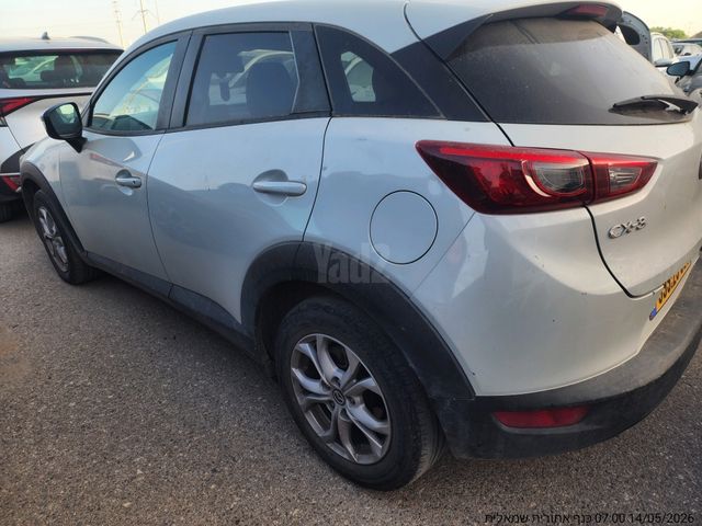 מודעת רכב מאזדה CX-3