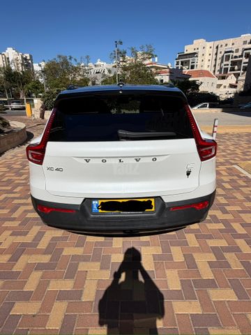 מודעת רכב וולוו XC40
