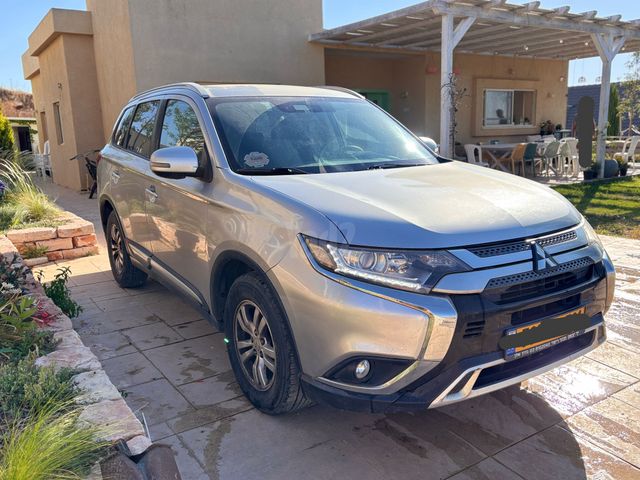 מודעת רכב מיצובישי אאוטלנדר