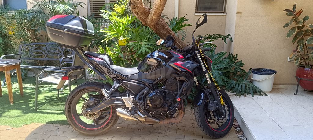 מודעת רכב קאוואסאקי Z650
